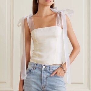 💖 New Reformation Zoey top Size 4